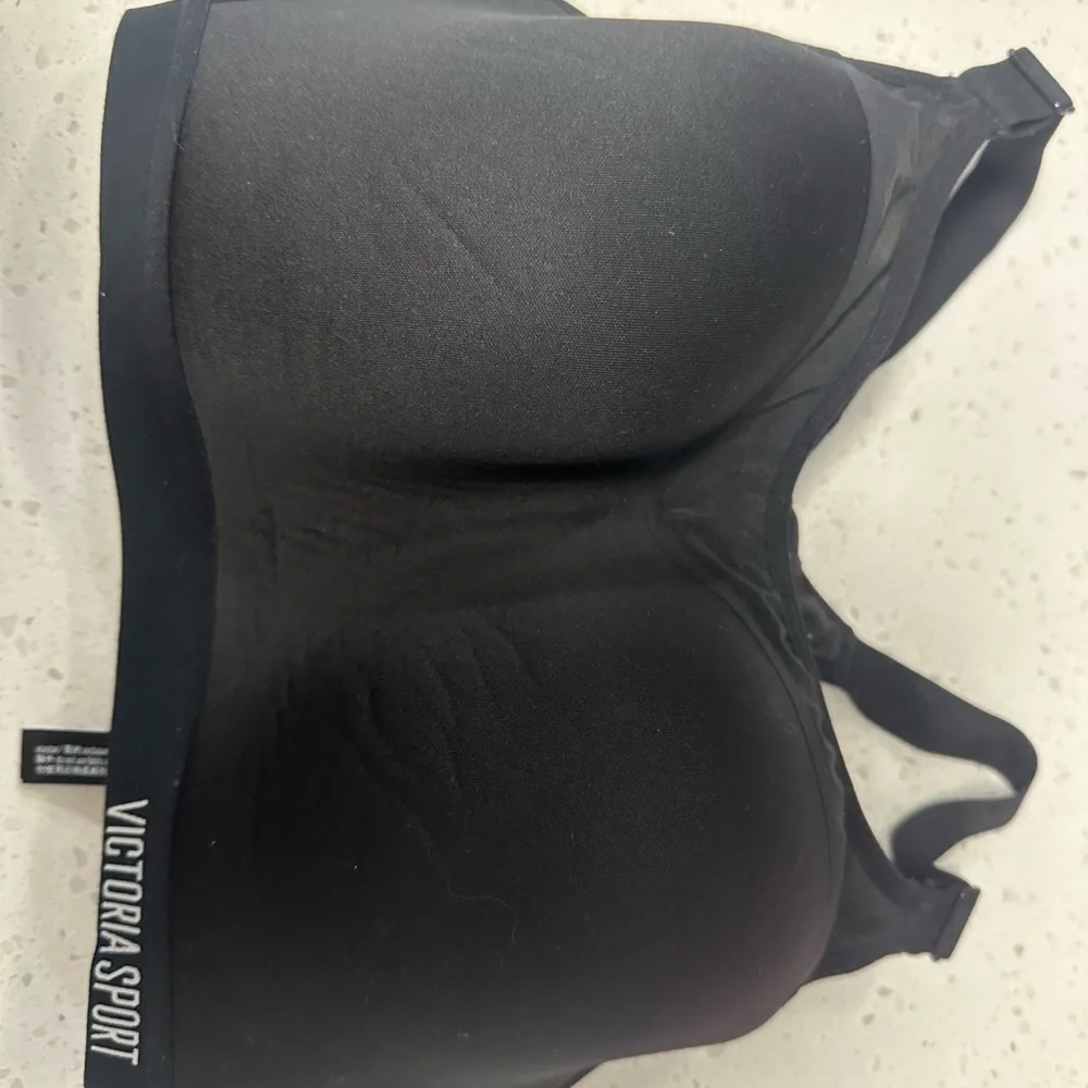 Victoria Sport Sports Bra Bundle 34DDD - Picture 6 of 7